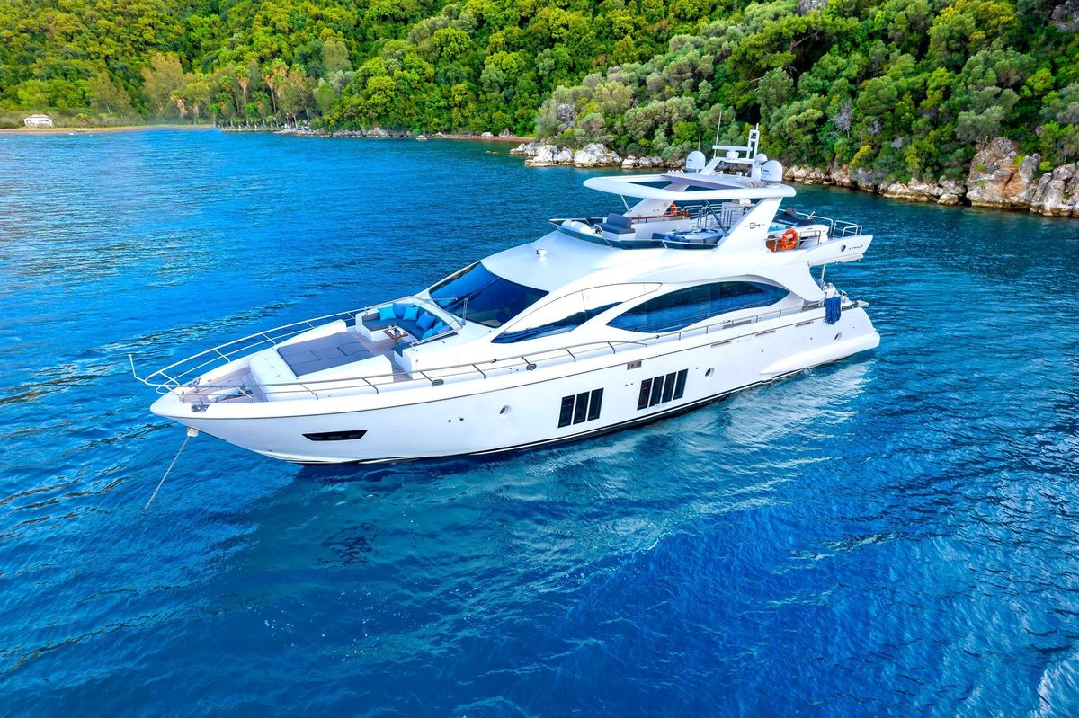 2016 Azimut 84 