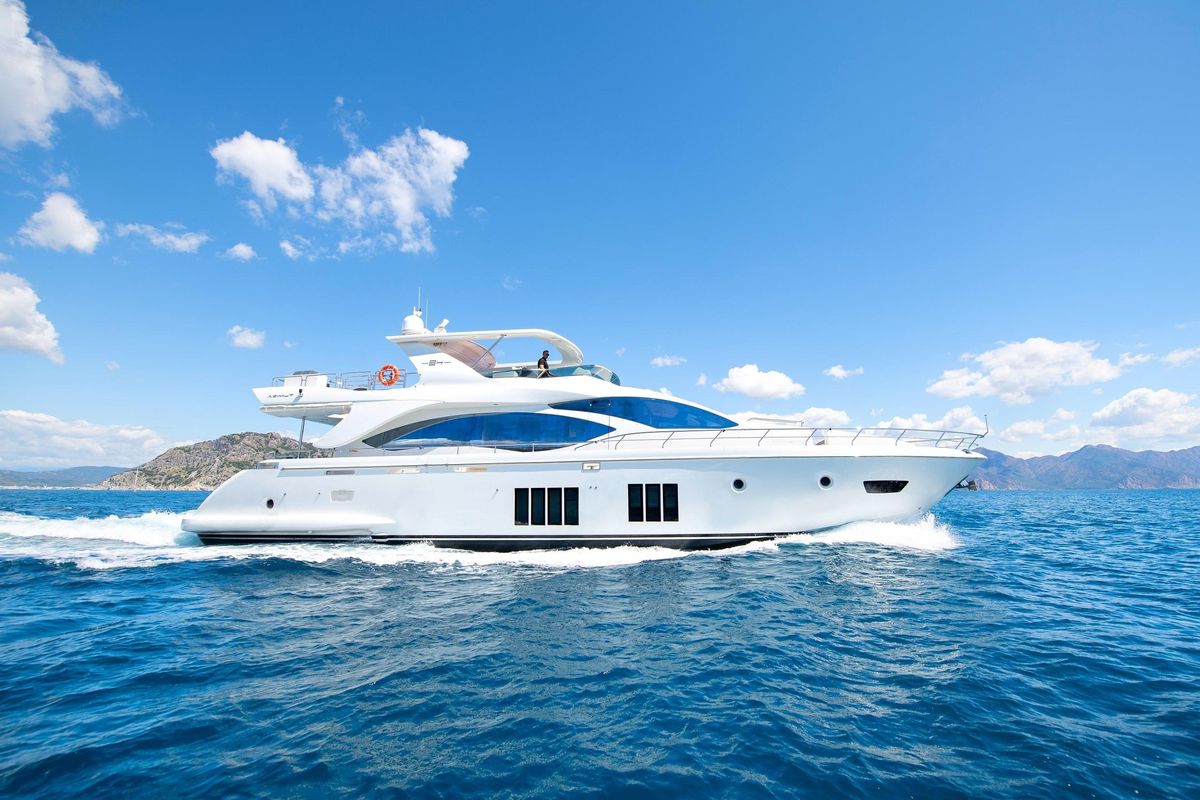 2016 Azimut 84 