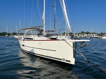 Dufour 360
