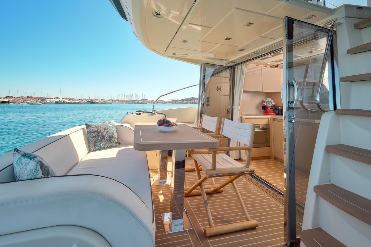 2014 Beneteau 49 