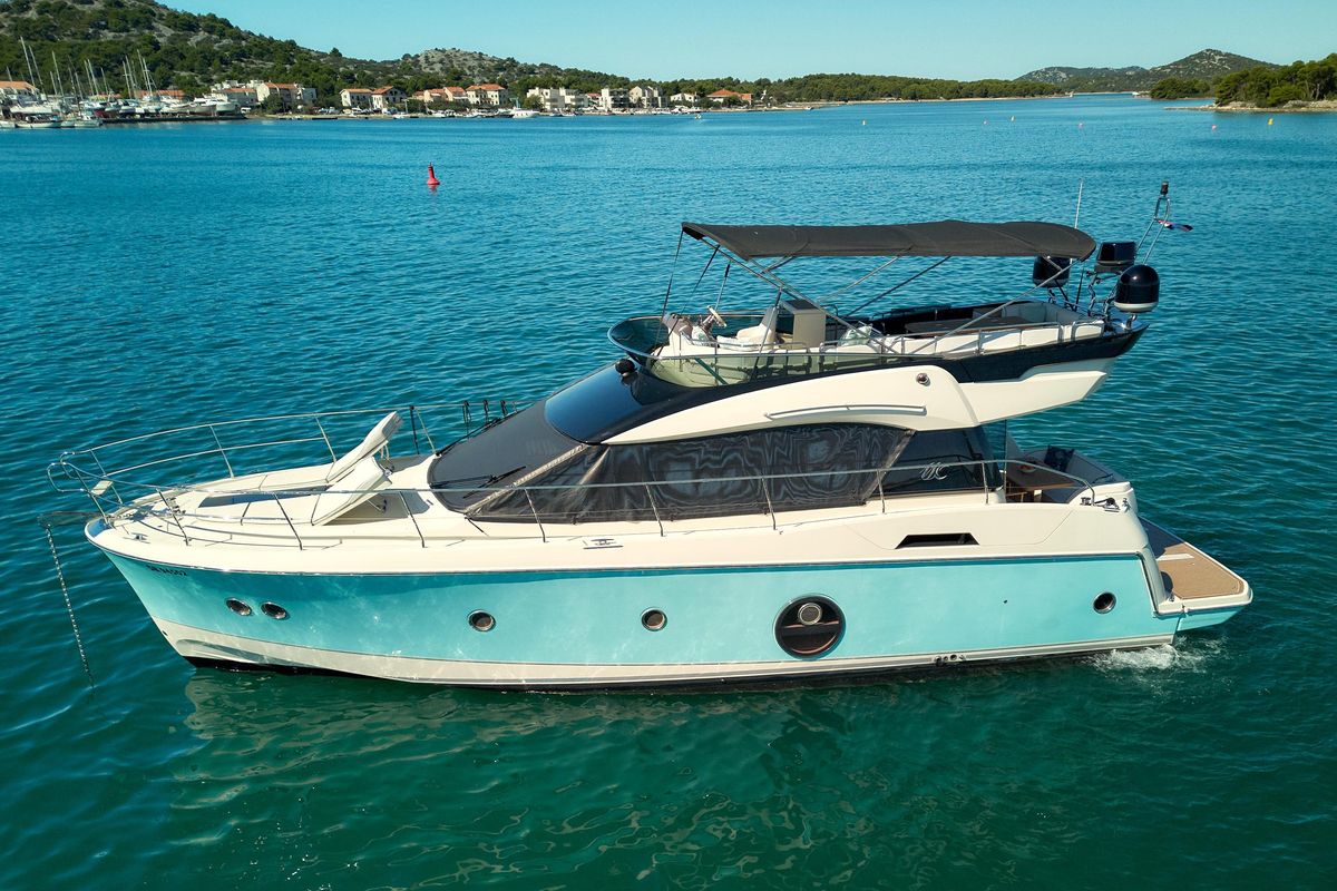 2014 Beneteau 49 