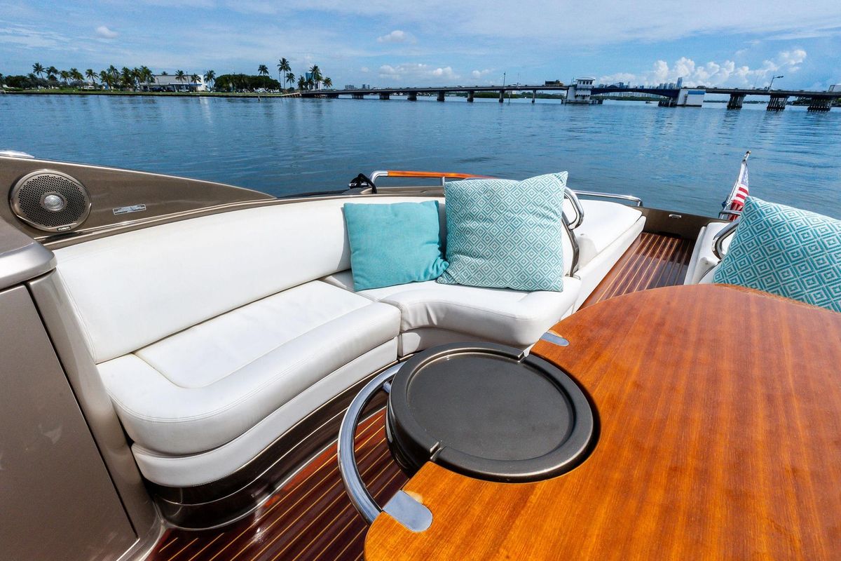 2014 Riva 44 