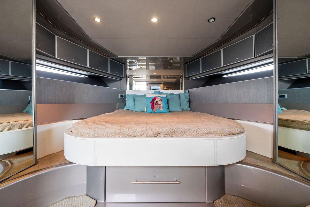 2014 Riva 44 