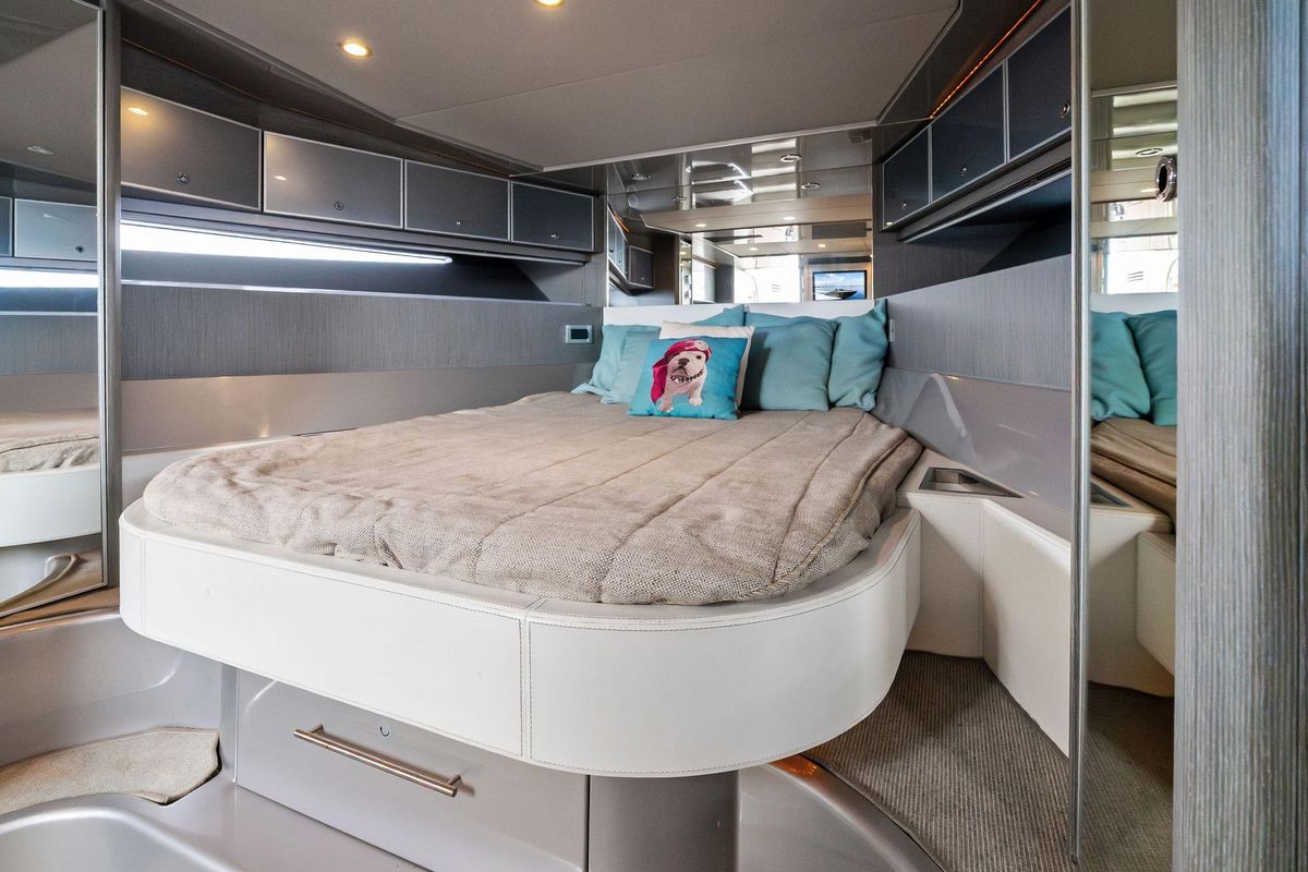 2014 Riva 44 