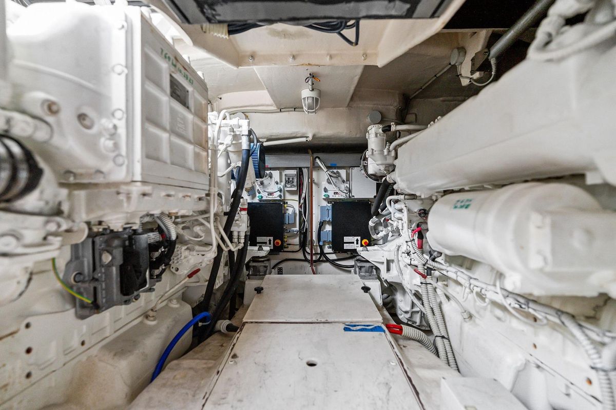 2014 Riva 44 