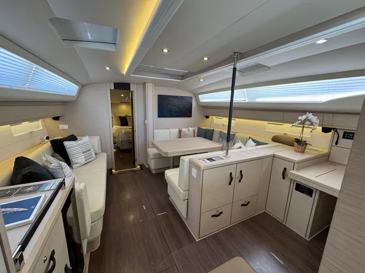 Genesis Yacht Photos Pics 