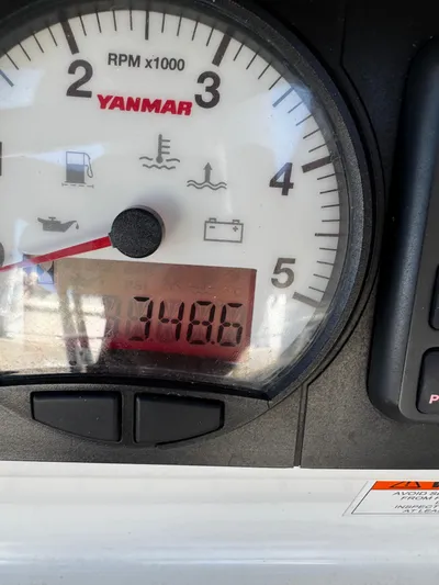 Genesis Yacht Photos Pics 