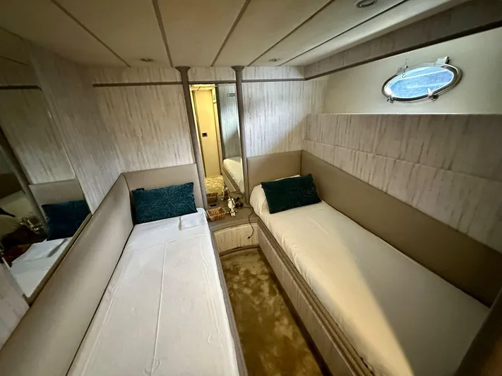  Yacht Photos Pics Astondoa 80