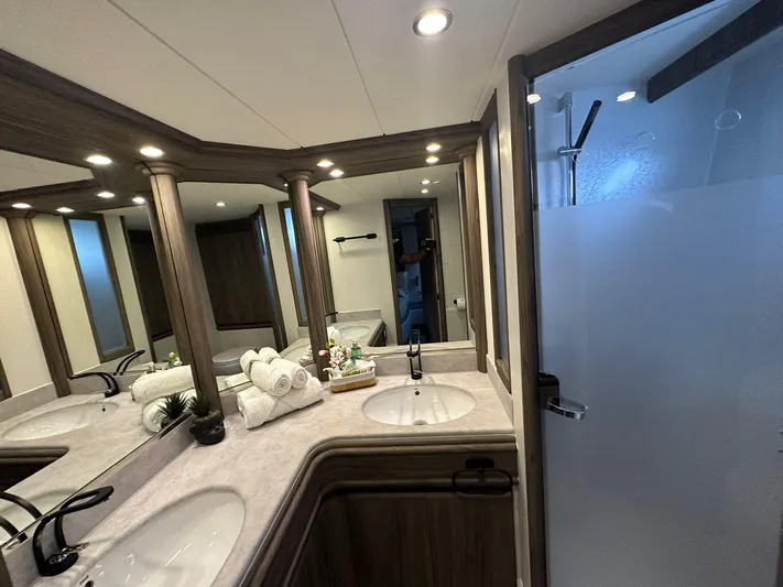  Yacht Photos Pics Astondoa 80