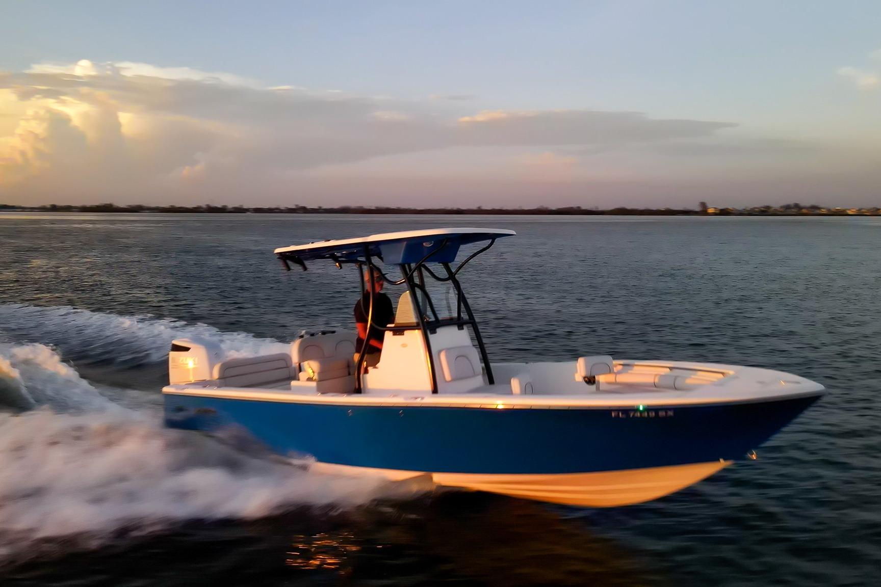 Sea Born LX24 Center Console