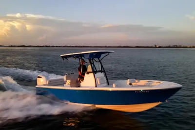 Sea Born LX24 Center Console
