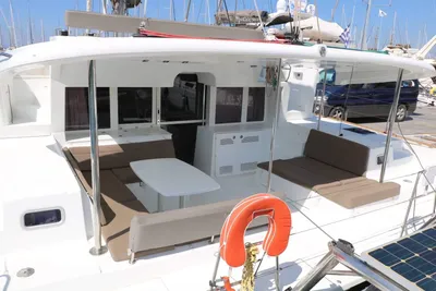 Lagoon 450F