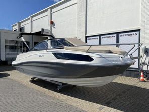 2023 Bayliner VR5 Cuddy inclusief Mercury F150 XL EFI