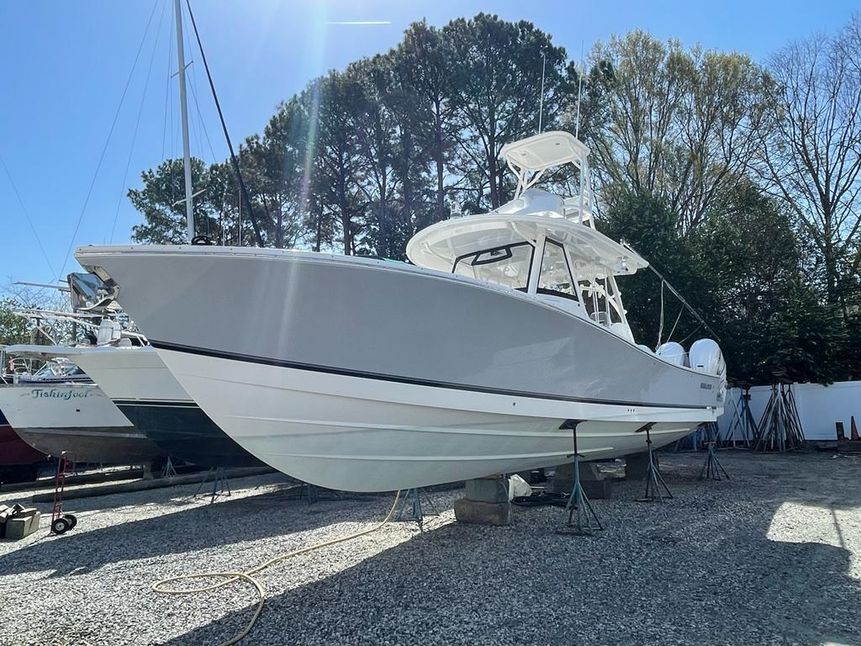 2019 Regulator 41 Sport Fishing for sale YachtWorld
