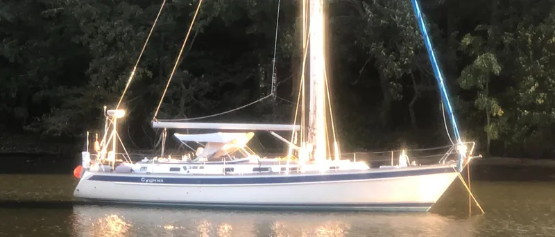 Cygnus Yacht Photos Pics 