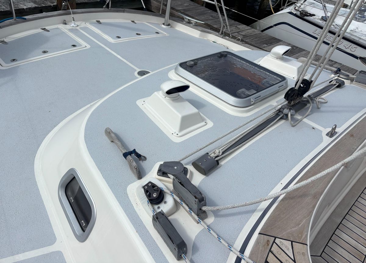 2000 Hallberg-Rassy 46 