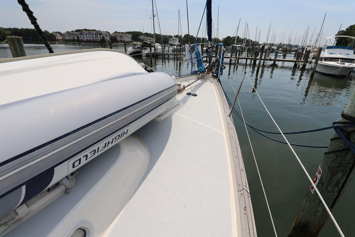 2000 Hallberg-Rassy 46 