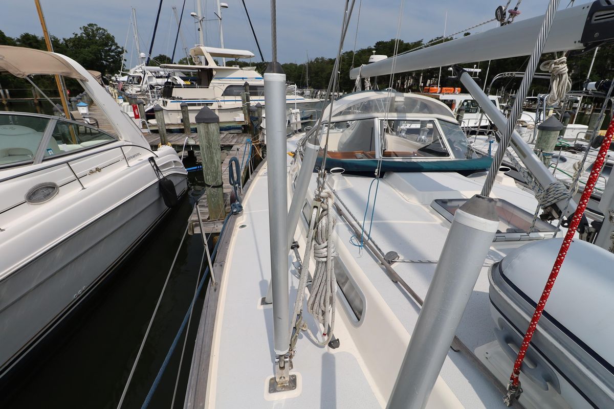 2000 Hallberg-Rassy 46 