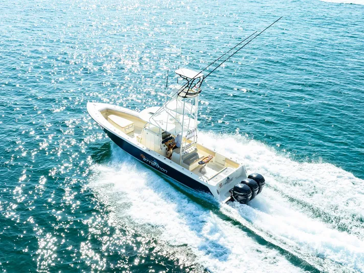 Full Attention Yacht Photos Pics 