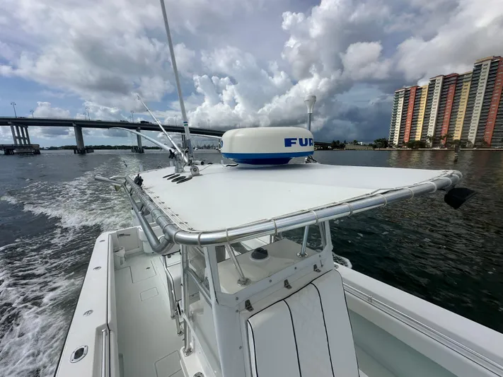  Yacht Photos Pics 2007 Contender - T-top