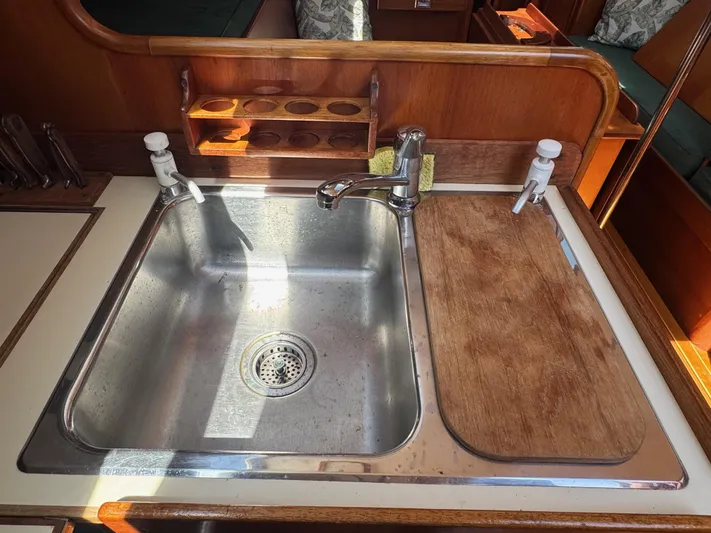 Mirage Yacht Photos Pics 