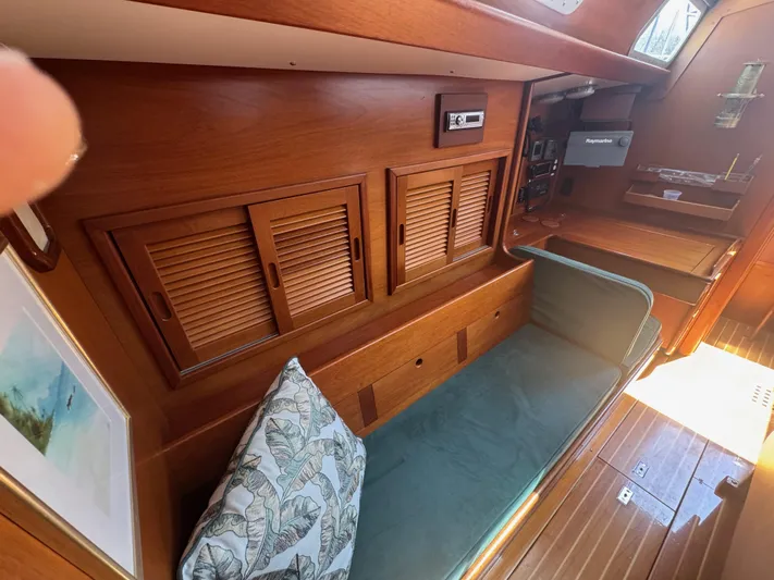 Mirage Yacht Photos Pics 