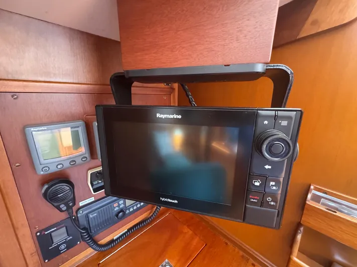 Mirage Yacht Photos Pics 