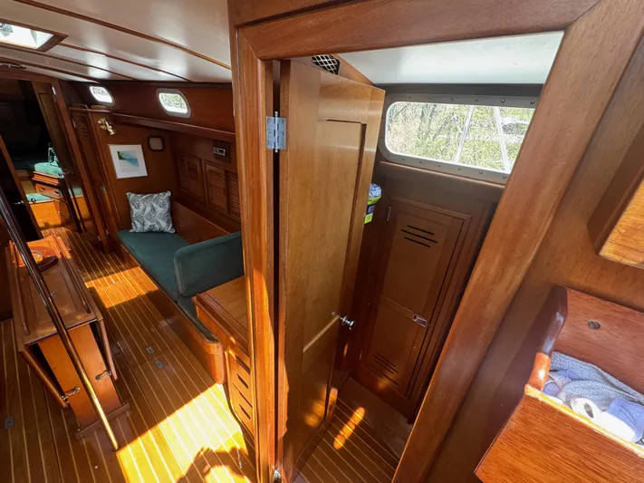 Mirage Yacht Photos Pics 