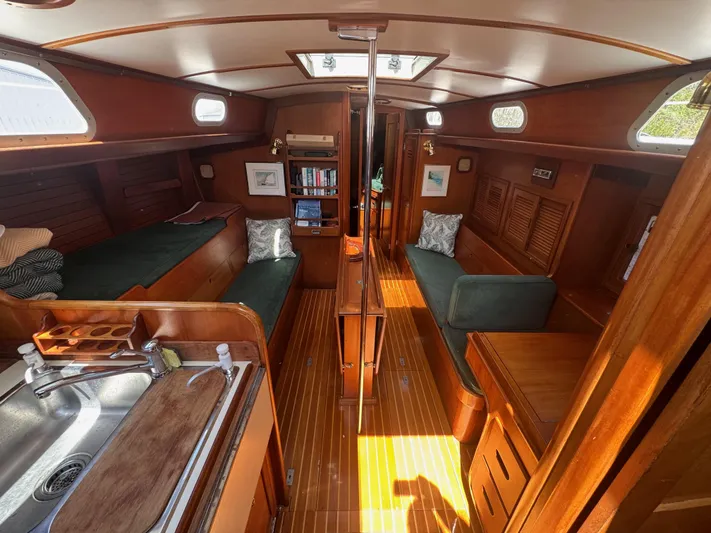 Mirage Yacht Photos Pics 