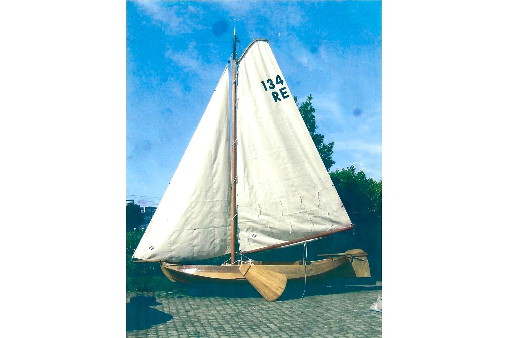 Sailboat Friesian Tjotter