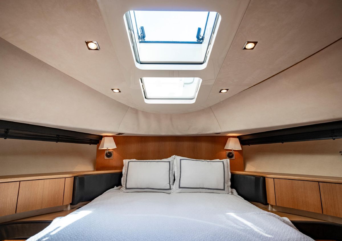 2010 Fairline 79 
