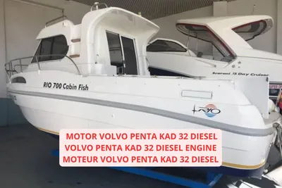 2003 RIO 700 cabin fish