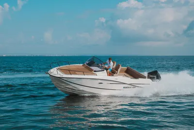 2025 Quicksilver Activ 755 Sundeck