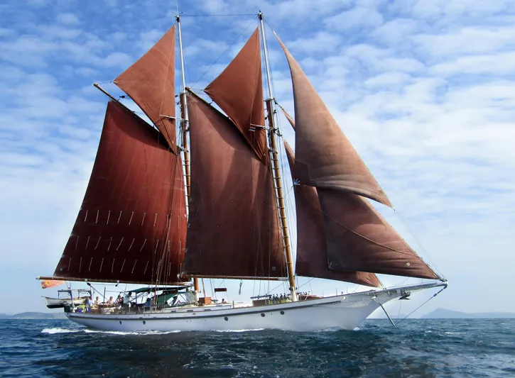 Dallingho Yacht Photos Pics 