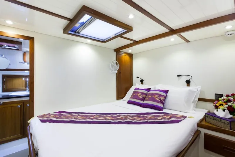 Dallingho Yacht Photos Pics 