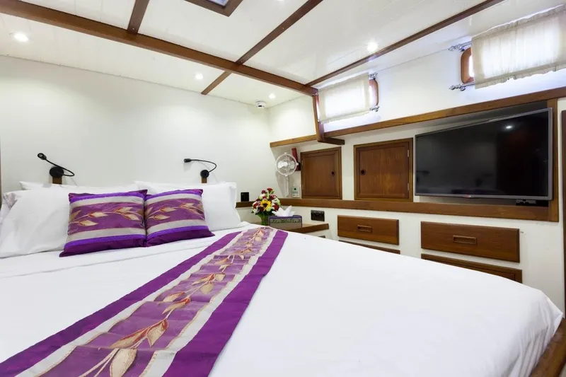 Dallingho Yacht Photos Pics 