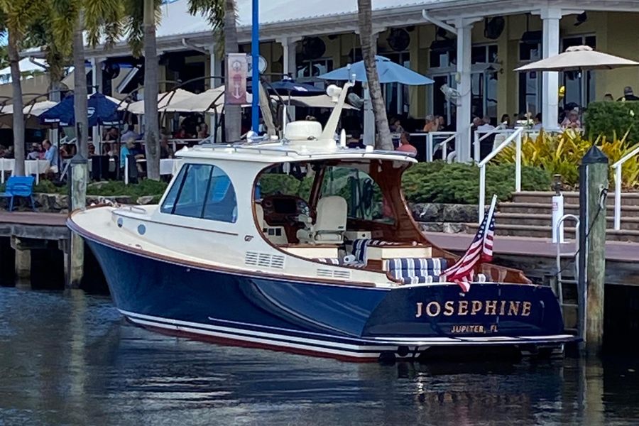 2017 Hinckley Picnic Boat 37 MKIII