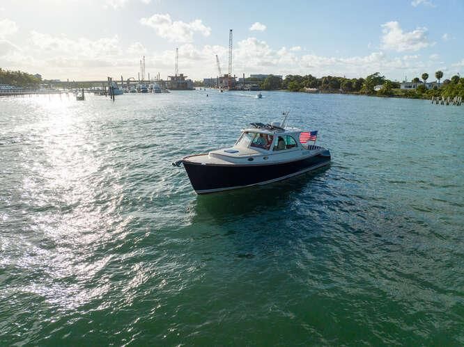 2017 Hinckley Picnic Boat 37 MKIII