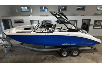 Yamaha Boats AR250