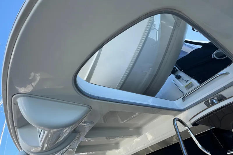 Once Around II Yacht Photos Pics 1998 Carver 530 Voyager Pilothouse yacht, showcasing sleek design and modern features.