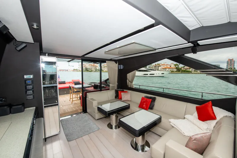 Hard 2 Get Yacht Photos Pics 