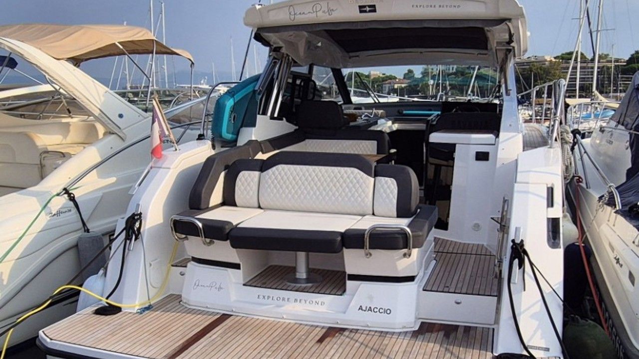 2024 Bavaria SR 33 OPEN