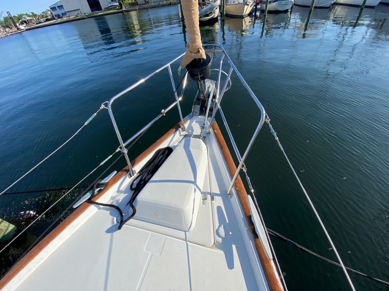 2005 Beneteau 423