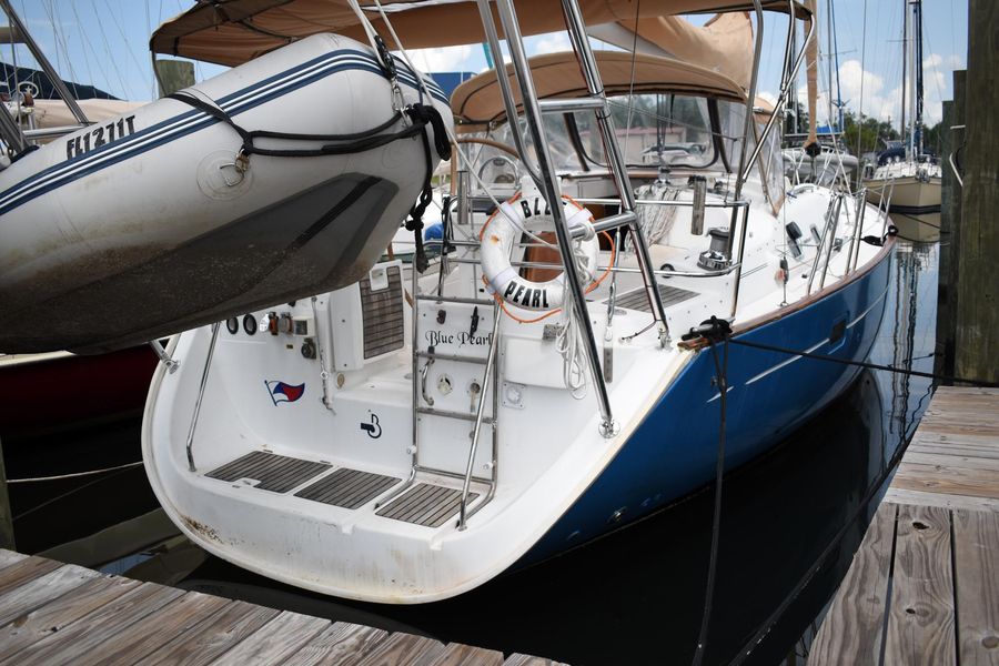 2005 Beneteau 423