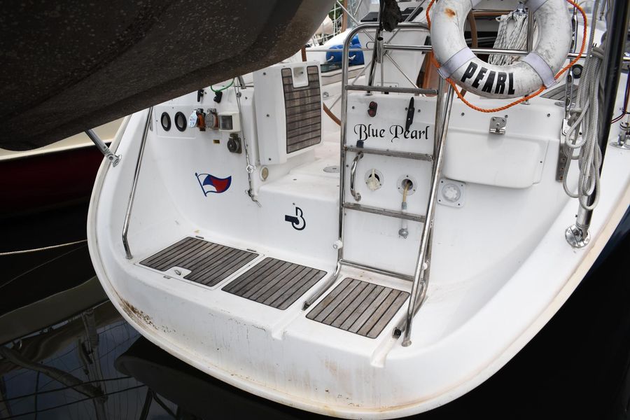 2005 Beneteau 423