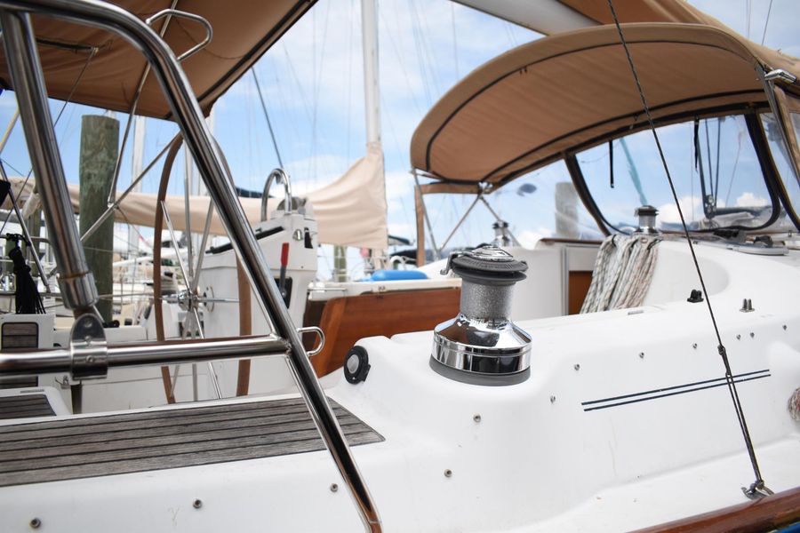 2005 Beneteau 423