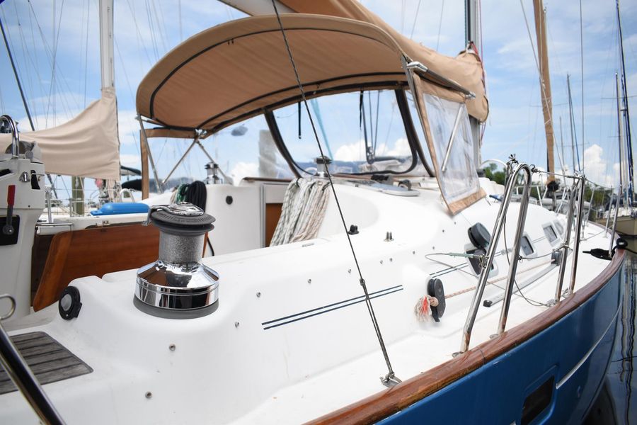 2005 Beneteau 423