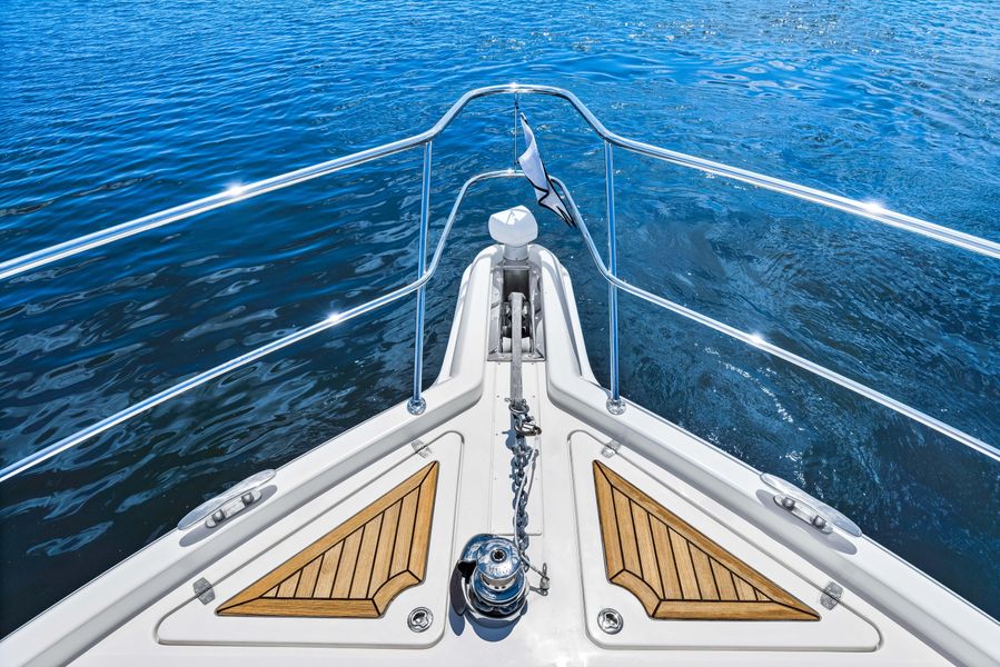 2012 Riviera 5000 Sport Yacht