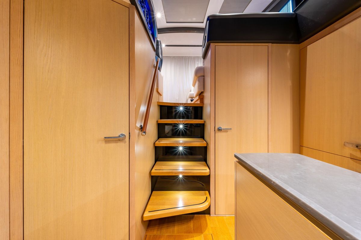 2017 Princess 58 