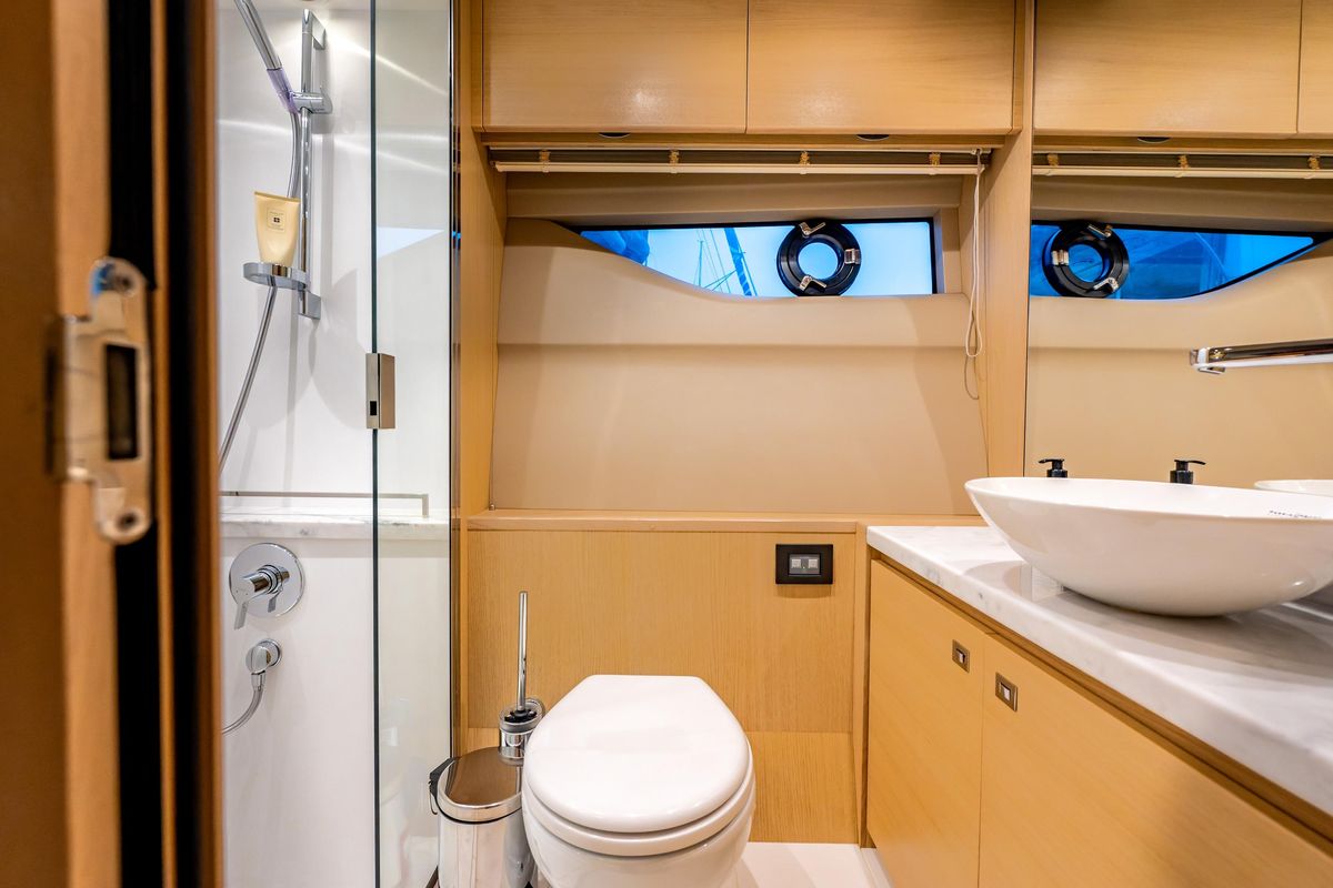 2017 Princess 58 